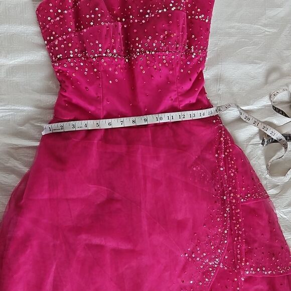 Le Gala By Mon Cheri Ladies Ball Gown With Layered, Sequence & Beaded Hot Pink 6 - Picture 8 of 16